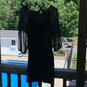 A black fitted dress